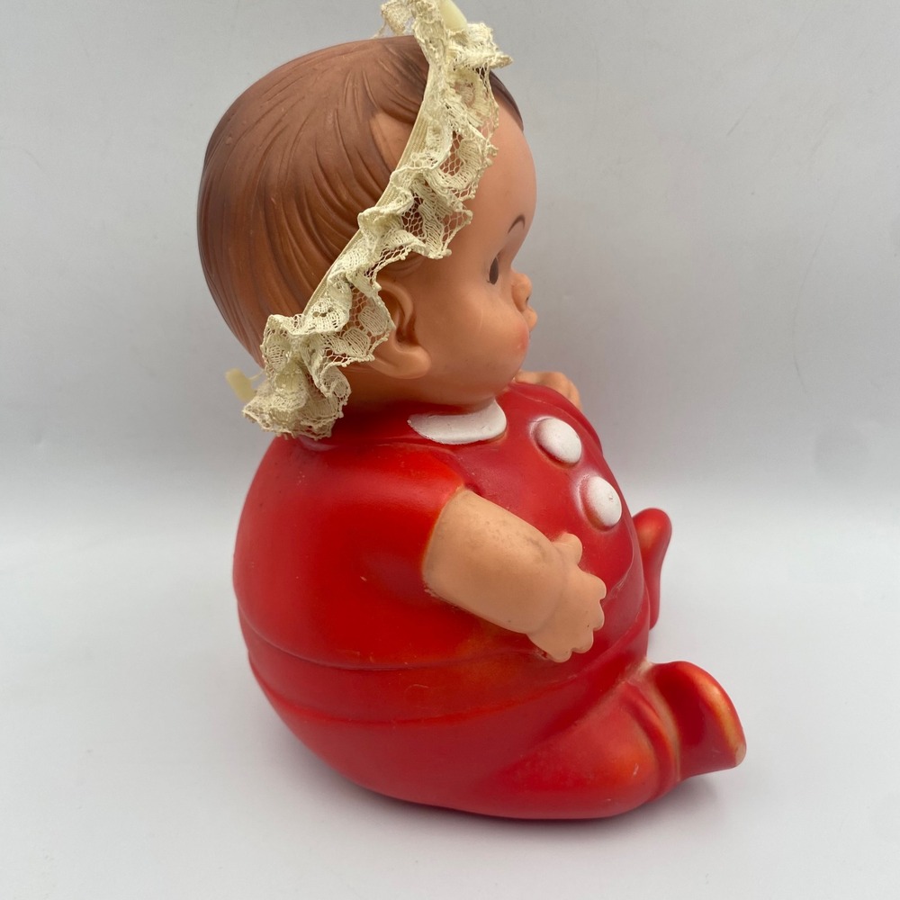 Vintage 1967 Uneeda Doll Co Plumpees Round Baby Doll Red Squeeze Toy 8 Inch - Picture 3 of 7